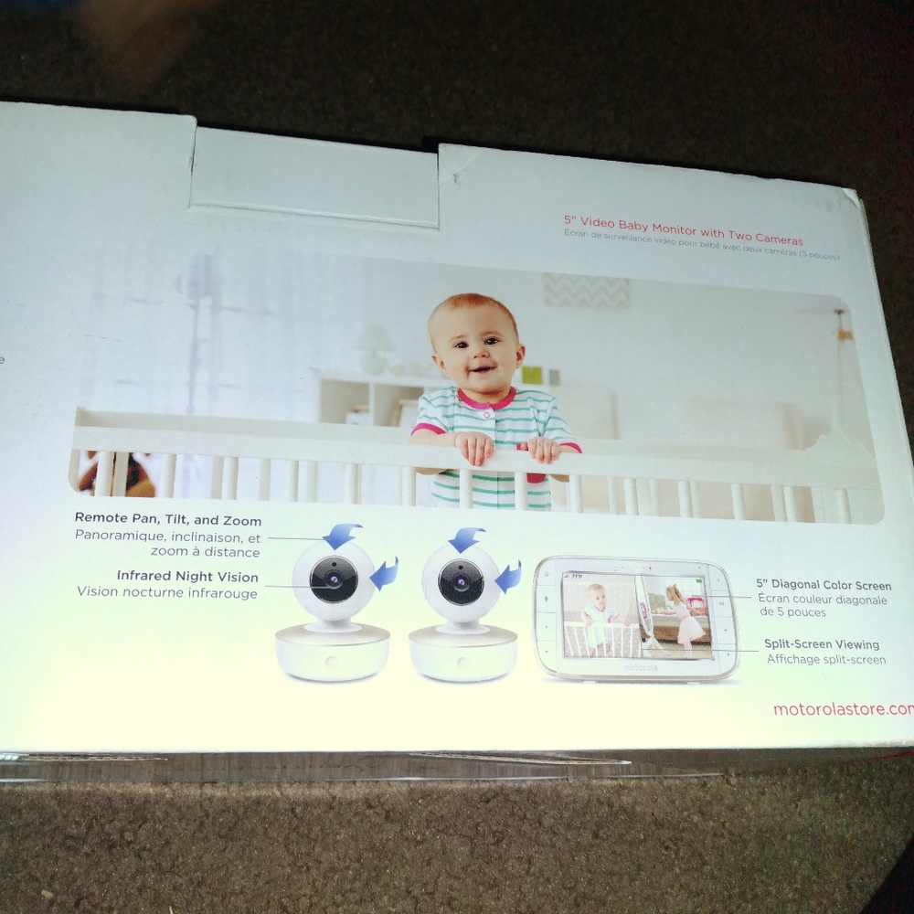 Motorola video baby monitor with 2 camera